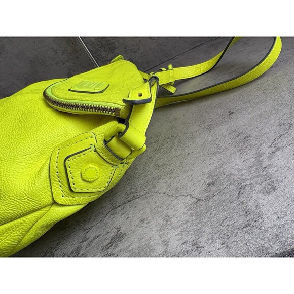 MARC BY MARC JACOBS Classic Q NATASHA Leather Crossbody Purse Bag Neon Yellow - Picture 10 of 11